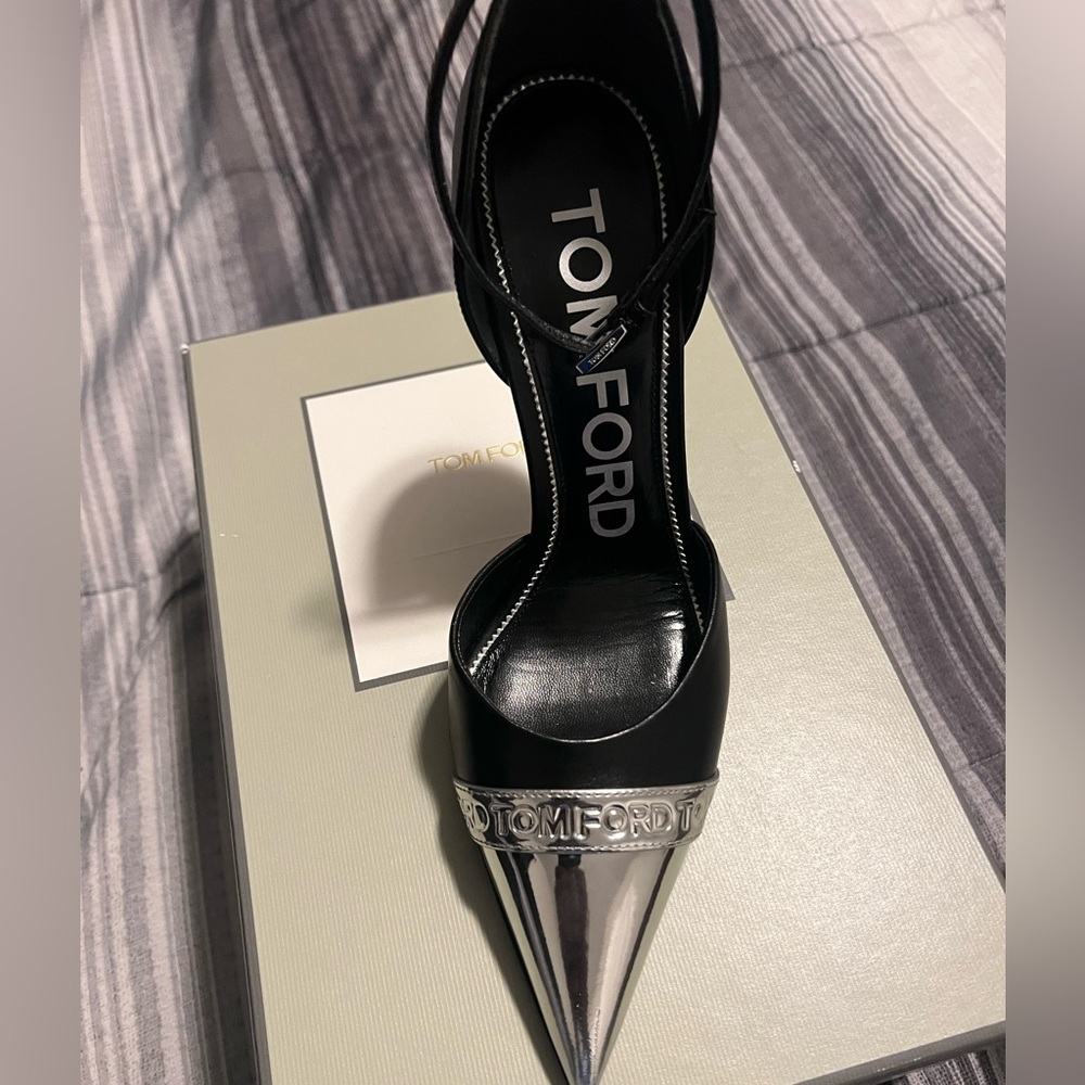 Tom Ford D'orsay Metallic Heel size 8 BRAND NEW